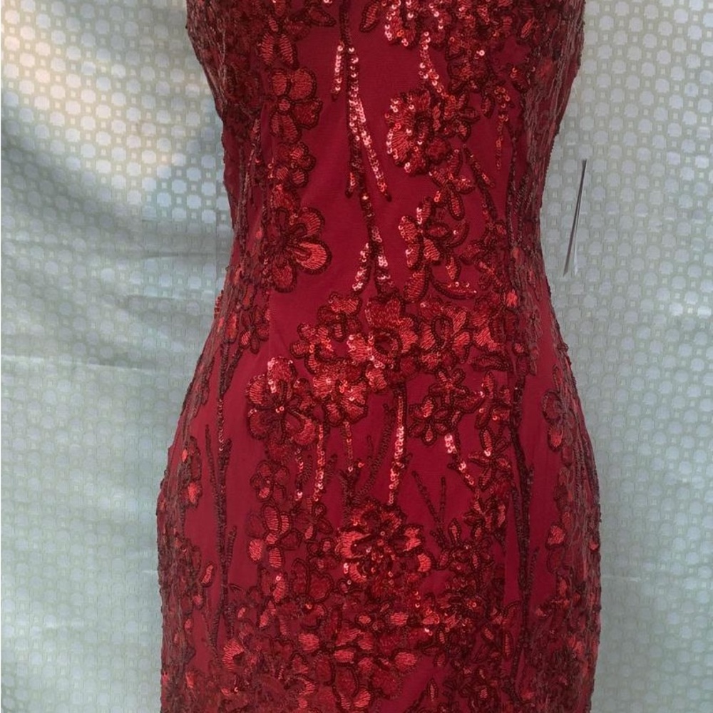Alex Evening Elegant Red Sequin Floral Dress